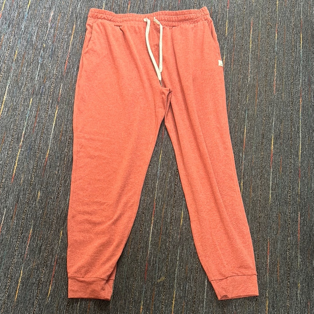 Vuori Salmon colored Jogger Pants with Drawstring. Size M. Some free home .